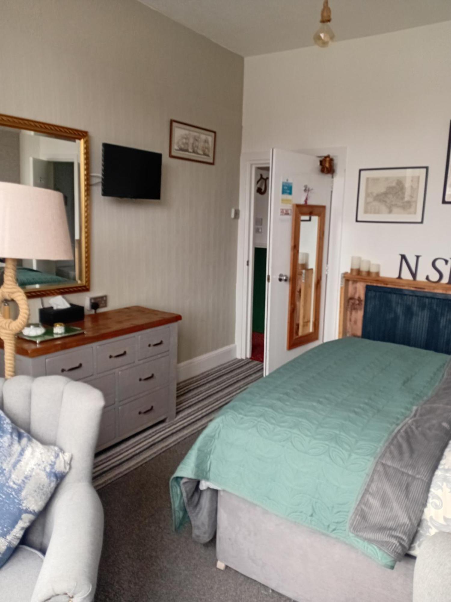 The Ocean Guest House Уэймут Экстерьер фото